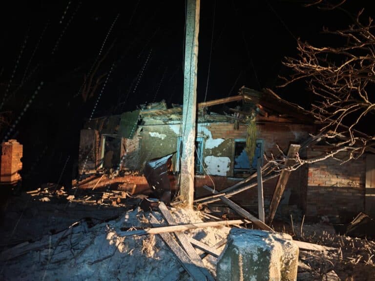 Один загиблий та троє поранених: росіяни скинули на Слов’янськ три авіабомби, — голова Слов’янської МВА