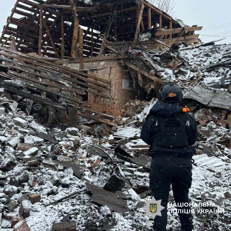 Через удари по Слов’янську загинув чоловік, у регіоні є поранені: як минуло 28 грудня на Донеччині (ЗВЕДЕННЯ)