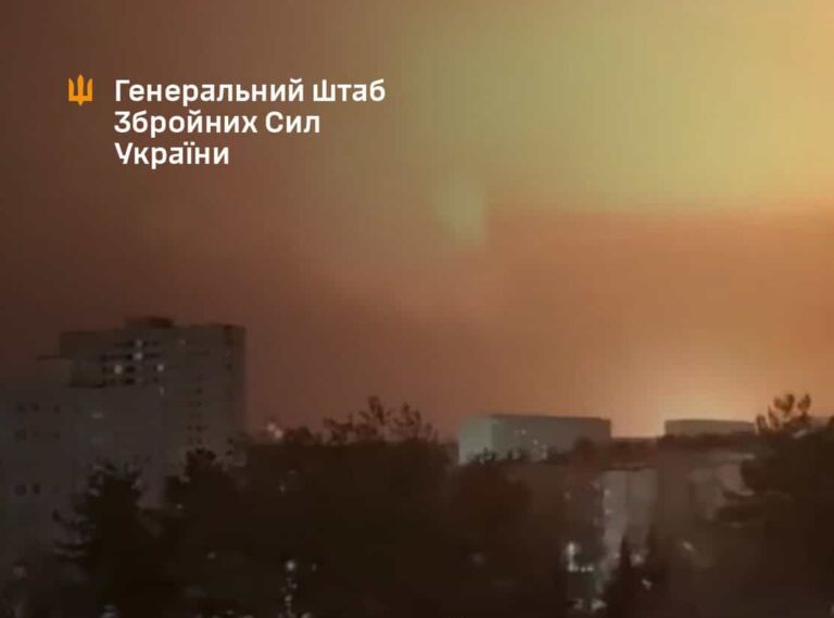 Сили оборони уразили склад “шахедів” окупантів у Макіївці та низку військових об’єктів на території Росії