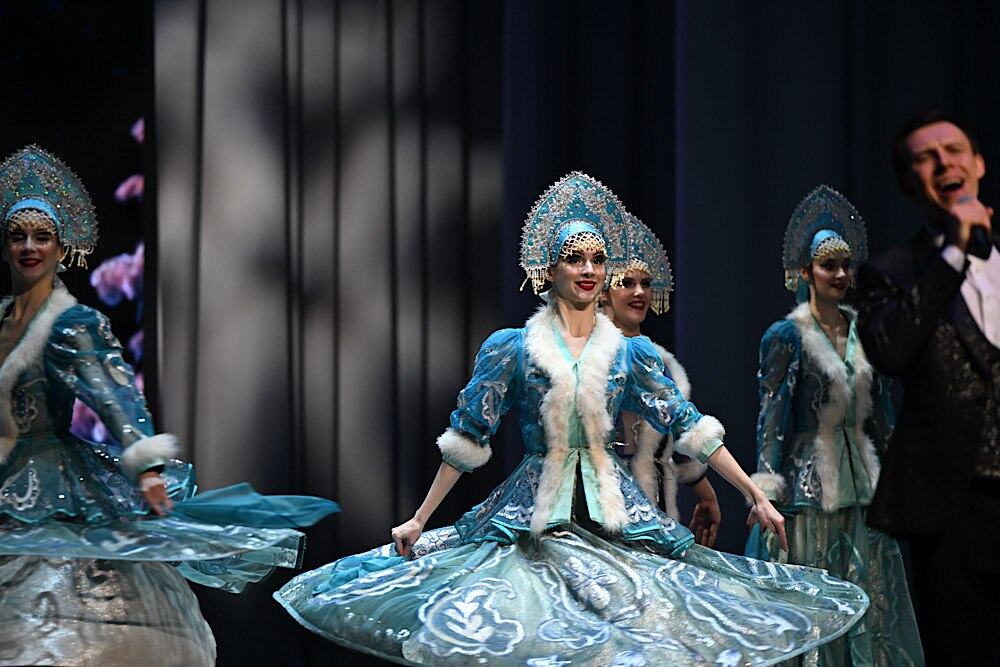 Маріупольський драмтеатр після так званої реконструкції, проведеної окупаційною владою