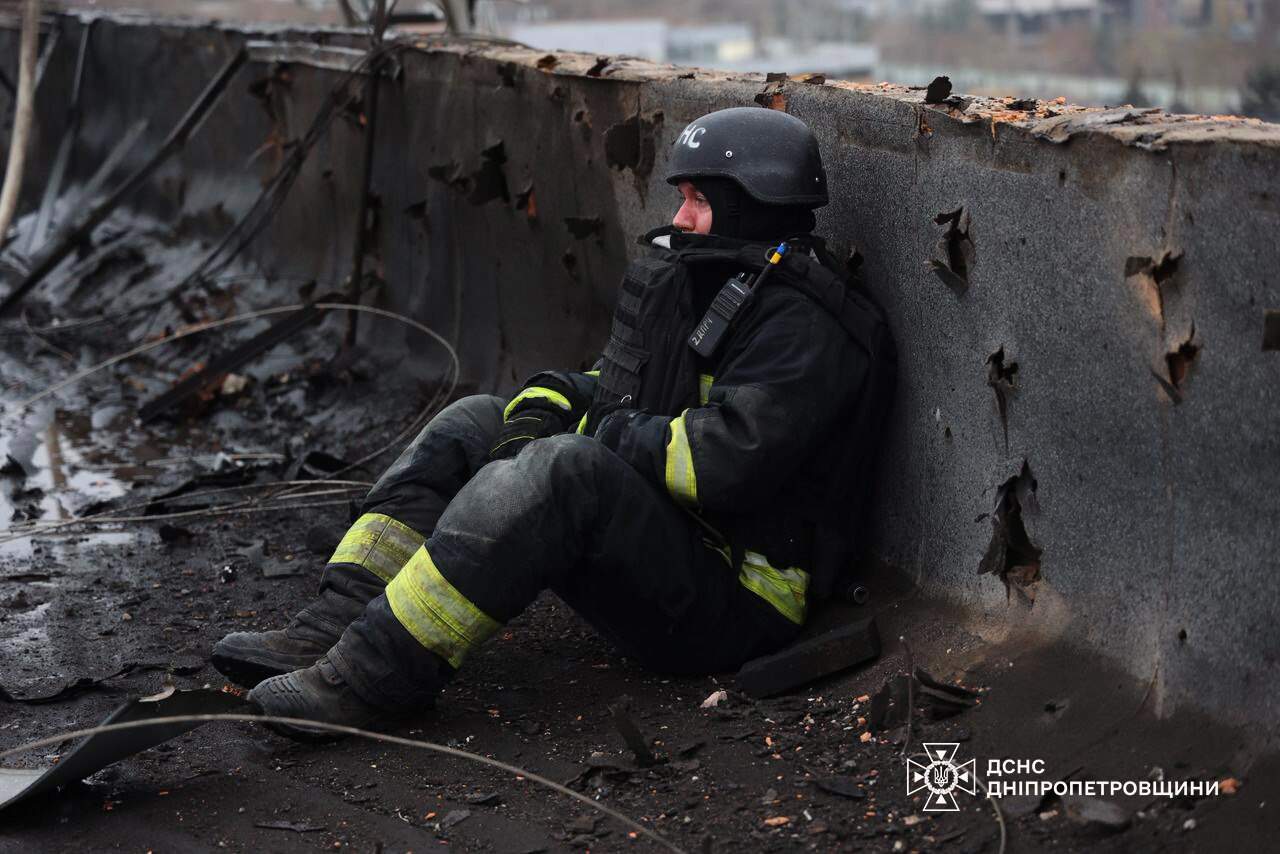 Що відомо про російську атаку на Дніпро 1 грудня 2025 року: є загиблі та поранені