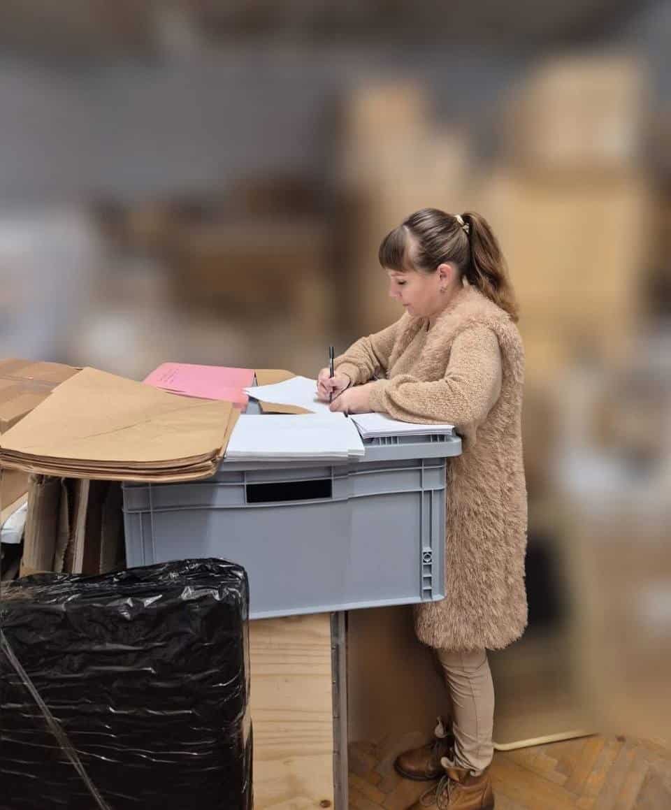 Японія передала Покровському історичному музею обладнання для експонатів: що саме