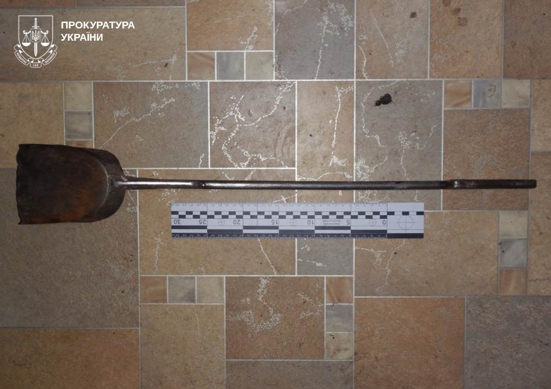 Уродженця Білозерського підозрюють у вбивстві сестри, зятя та завданих літній жінці травмах