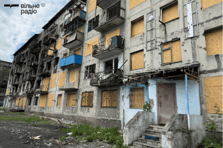 Миллиарды компенсаций в одних громадах и заблокированные комиссии — в других: как на Донетчине работает “єВідновлення” (ИНФОГРАФИКА)