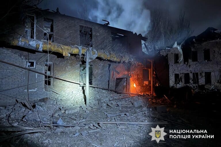 Через обстріли на Донеччині є загиблі й поранені, зокрема серед дітей: як минуло 3 грудня в регіоні (ЗВЕДЕННЯ)