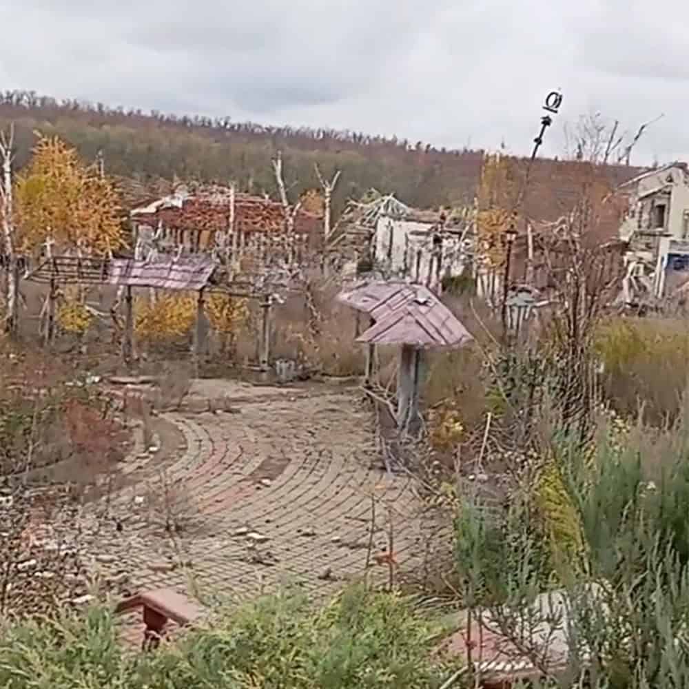 Готель та кафе “Омега” у Бахмуті в листопаді 2025 року