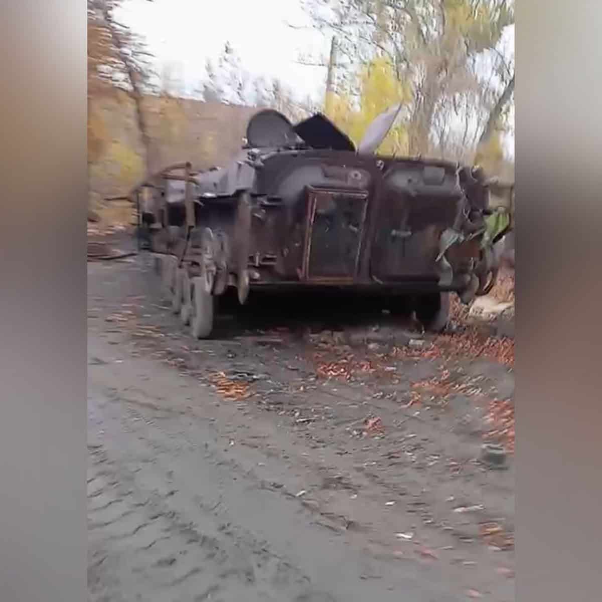 Зображення до посту: Квартал металевого мотлоху: який вигляд має вулиця Героїв Праці у Бахмуті наприкінці 2025 року