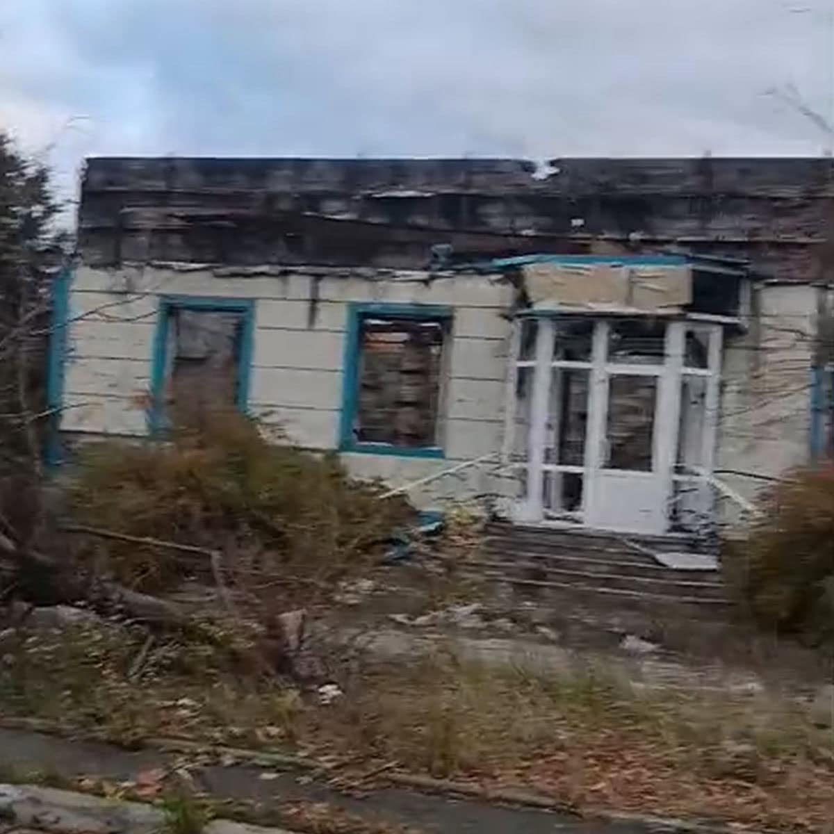 Магазин “Бембі” по вулиці Свободи №1 у Бахмуті у листопаді 2025 року