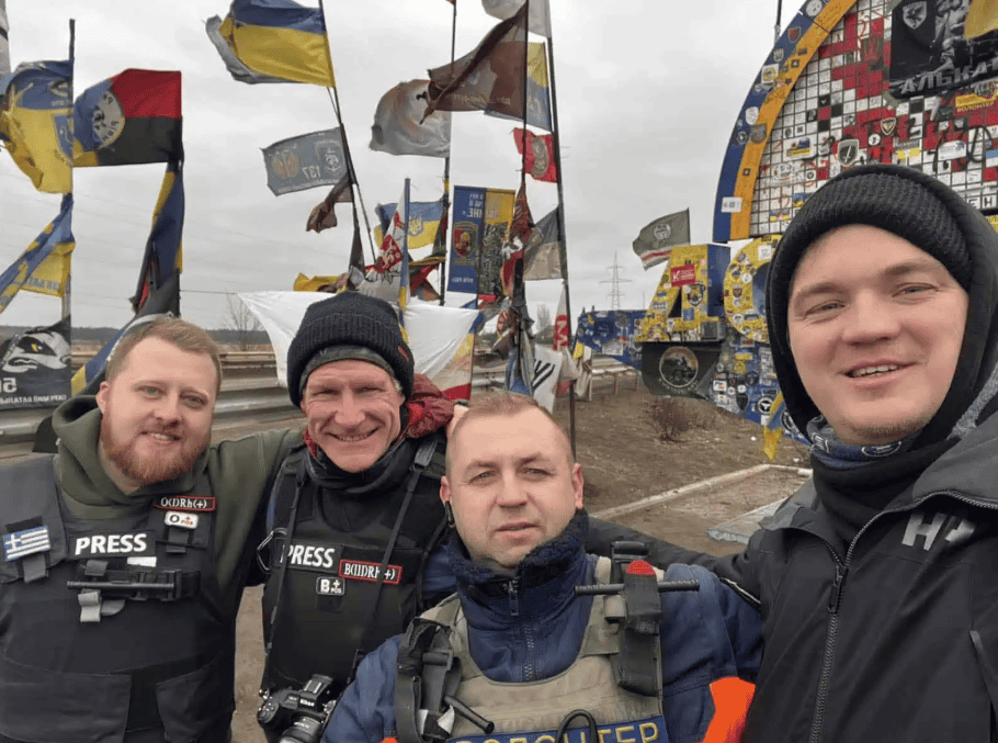 Зображення до посту: Мережа взаємодопомоги: як волонтери рятують жителів прифронту, підтримують земляків в евакуації та створюють простори для молоді