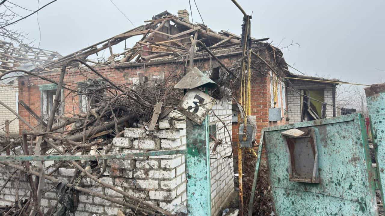 Наслідки російських ударів по Слов'янську за 11 грудня 2025 року. Фото: пресслужба Слов'янської МВА