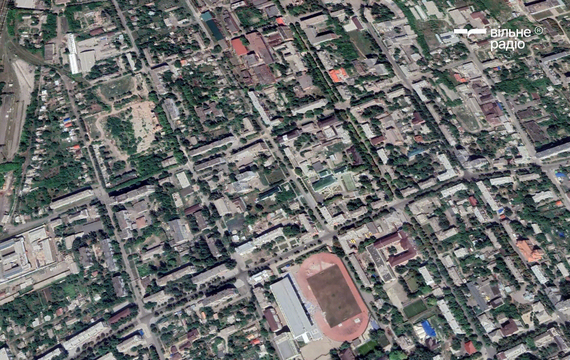 Бахмут у серпні 2022 року та жовтні 2024 року