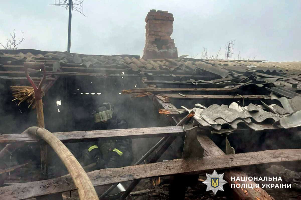 Наслідки російських атак у Донецькій області за 11 грудня 2025 року. Фото: поліція Донеччини