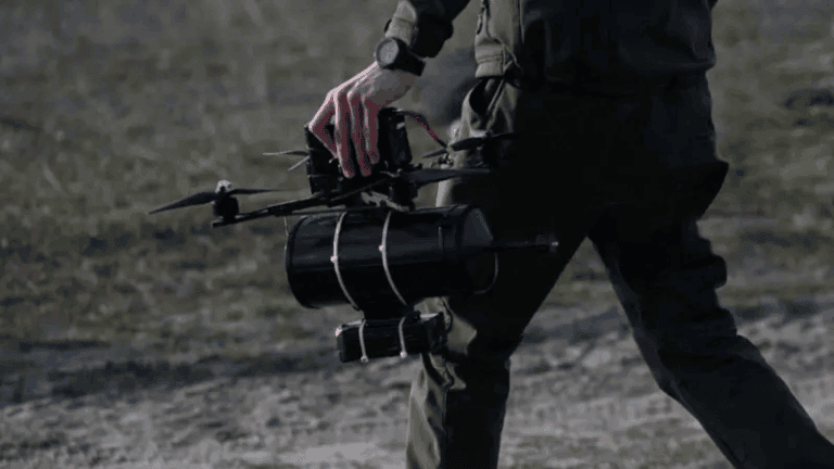 “Поля засипані оптоволокном”: як війна створює новий тип екологічного забруднення (коментар екологині)