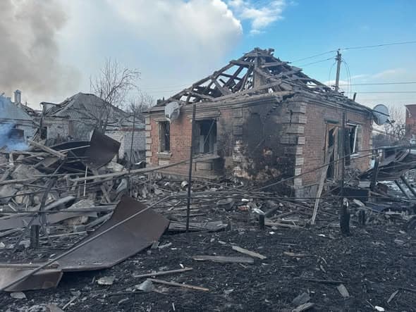 Росіяни атакували Слов’янськ авіабомбами, поранень зазнали п’ятеро людей