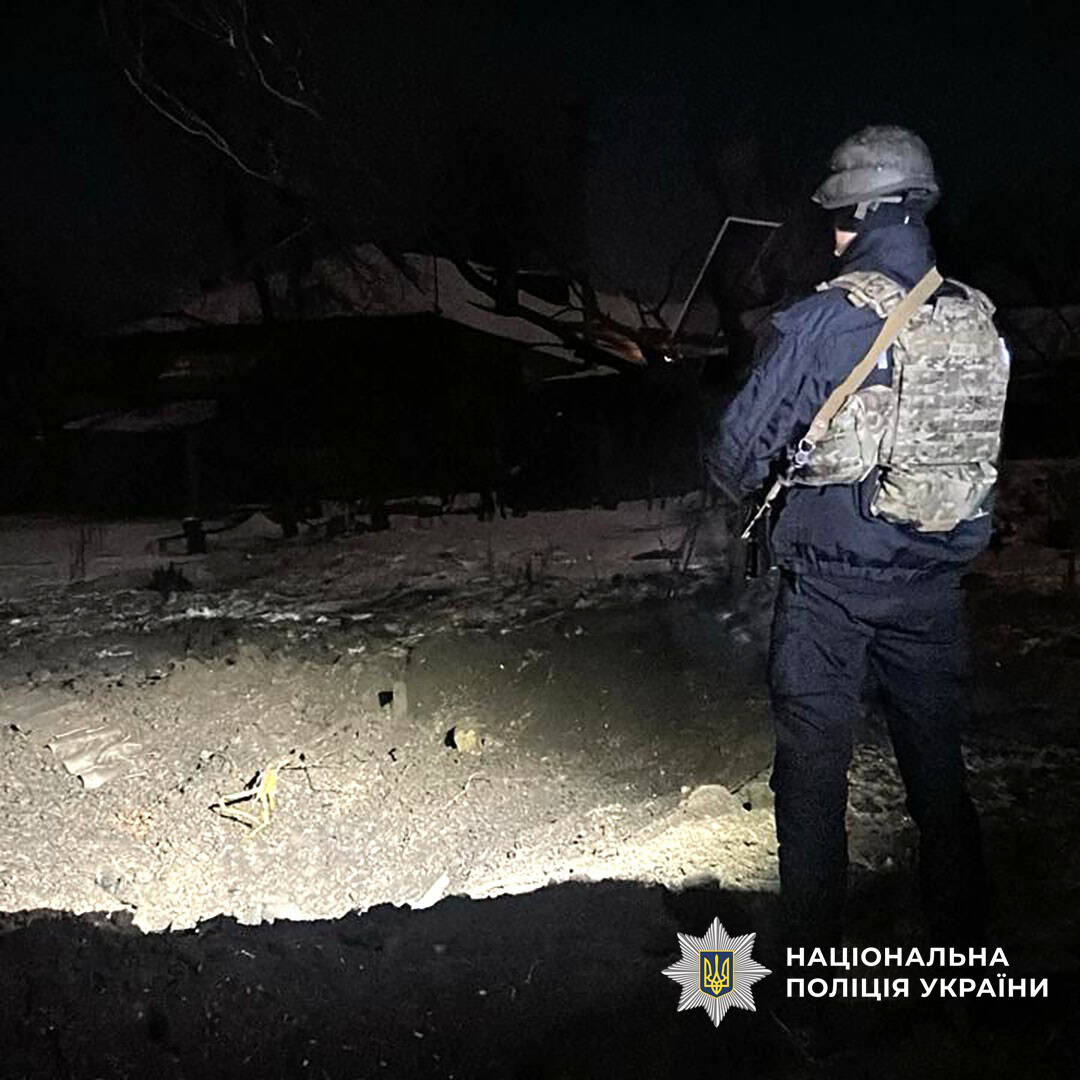 Наслідки обстрілу в Дружківці 1 січня 2026 року: пошкоджене цивільне авто після удару російського FPV-дрона