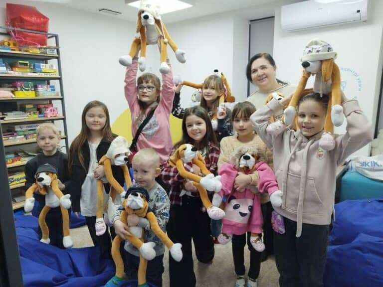 У Києві для дітей з Бахмута проведуть розважальний захід до Дня Соборності та Дня обіймів: як зареєструватися