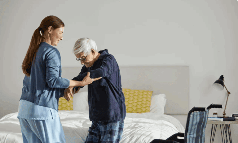 Переселенці зможуть користуватися послугами медсестринського догляду безкоштовно вдвічі довше — термін продовжили до 60 днів