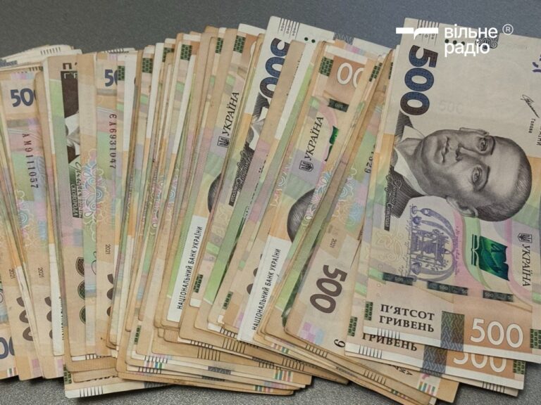 Понад півтора мільйона гривень на двох: скільки отримували керівники Андріївської ВА в 2025 році