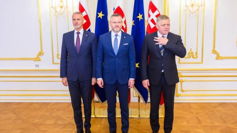 Руководство Словакии подтвердило отказ от военной помощи Украине