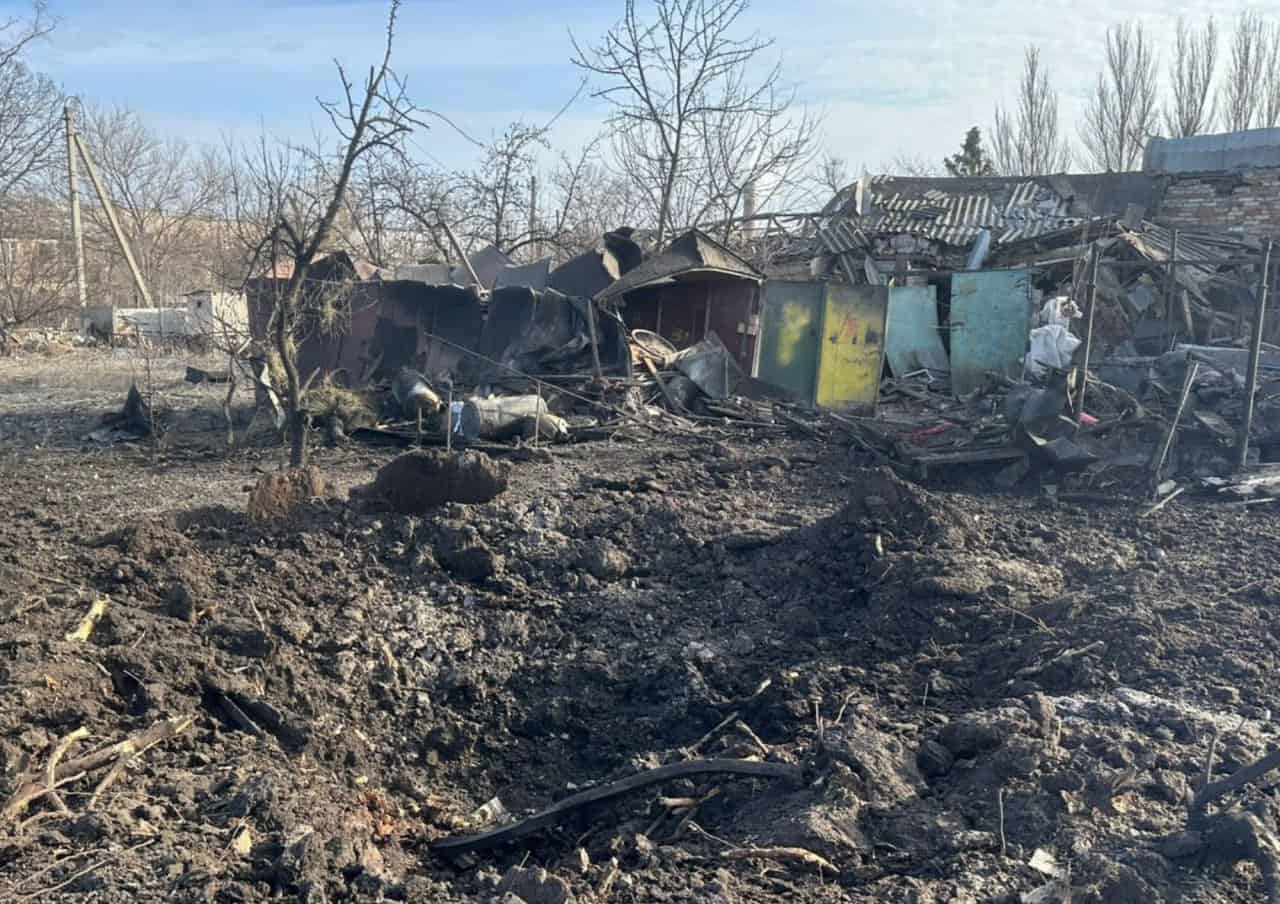 Росіяни скинули на Дружківку шість авіабомб: є поранені