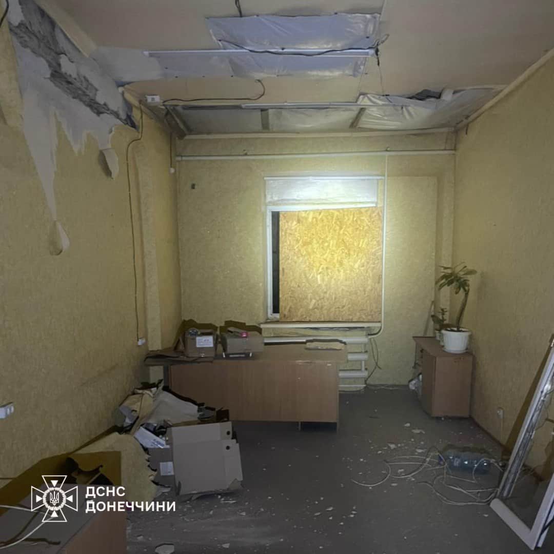 Вдруге за тиждень росіяни обстріляли пожежно-рятувальну частину в Дружківці: що відомо