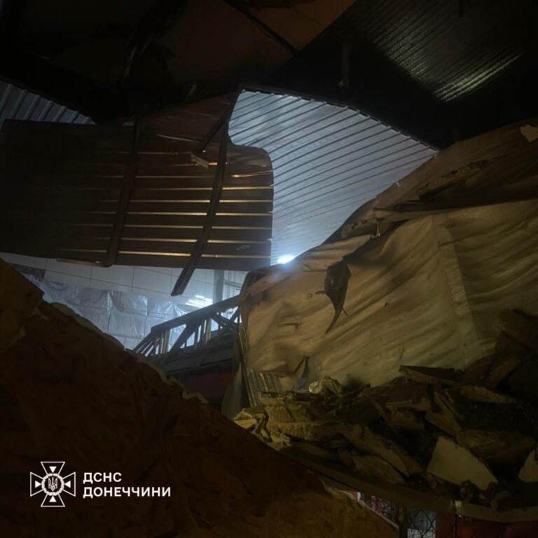 Второй раз за неделю россияне обстреляли пожарно-спасательную часть в Дружковке: что известно