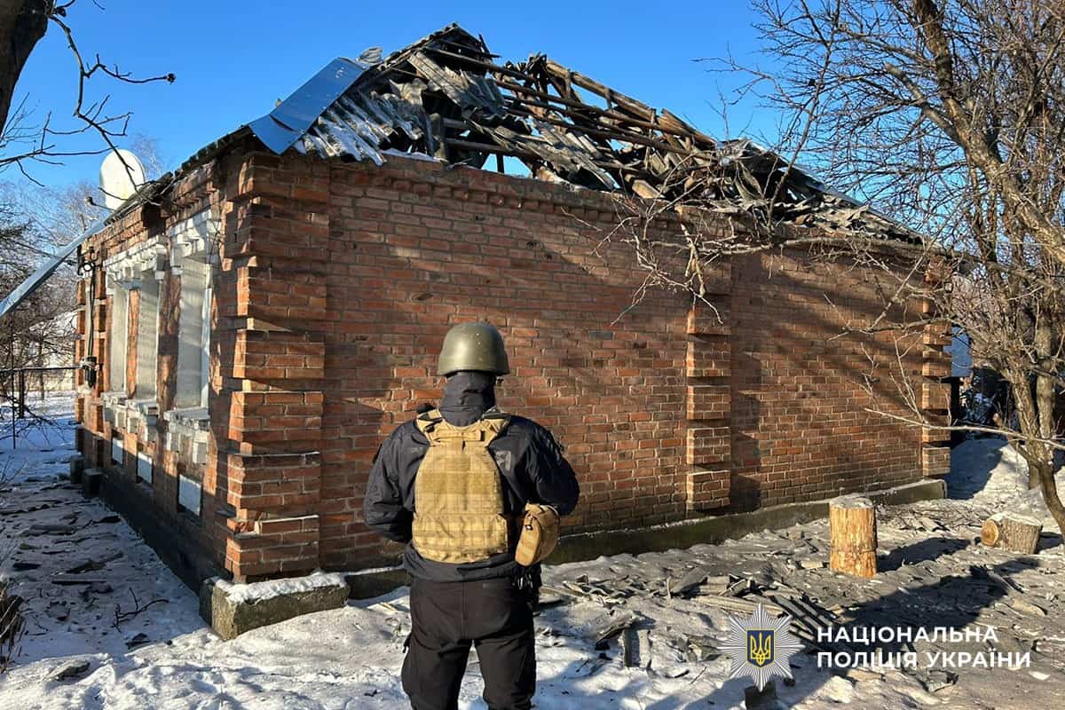 "Російські авіабомби та дрони атакують Слов’янськ, загибель подружжя та поранення сина"