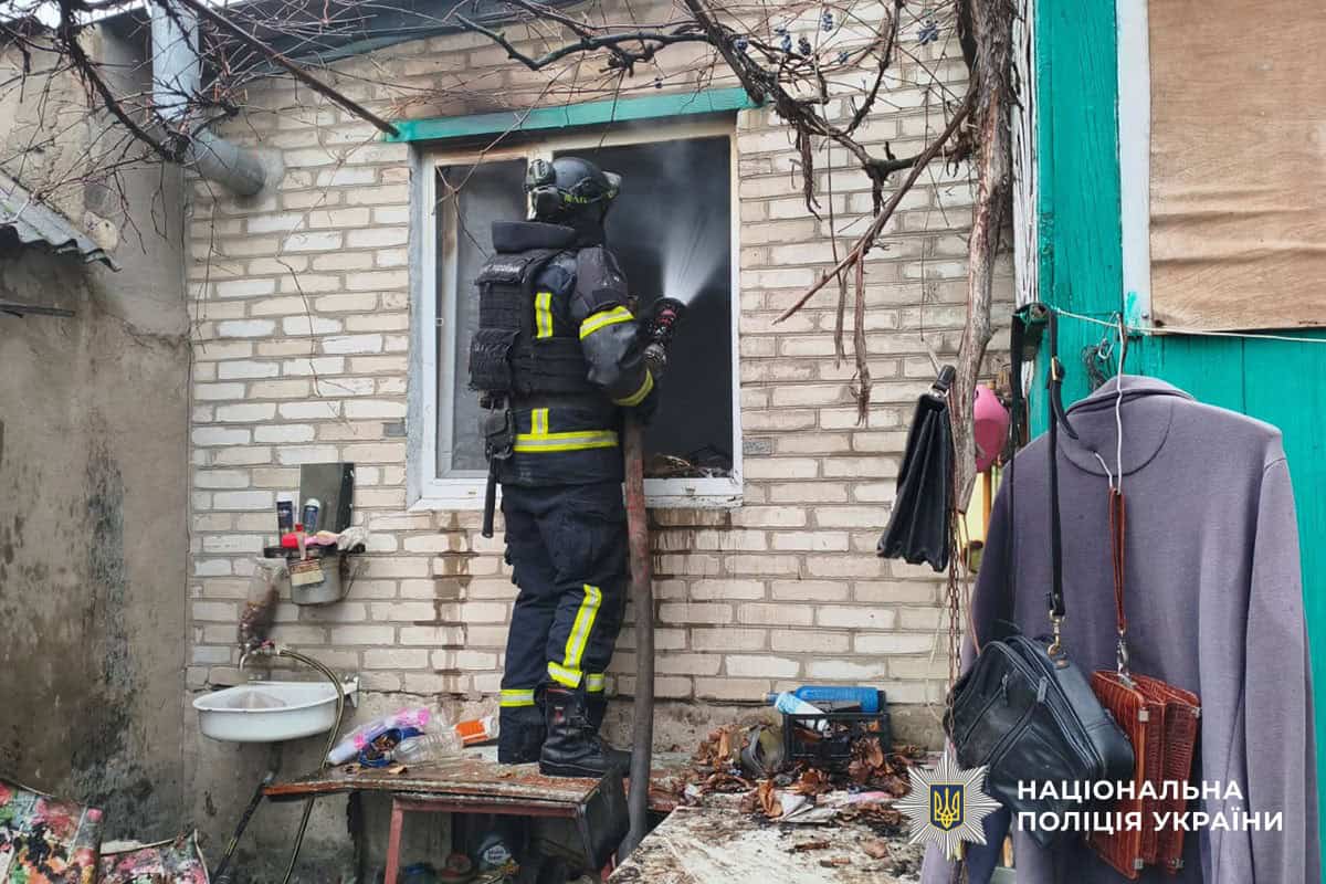 Пошкоджені житлові будинки в Дружківці після удару дронами 8 січня — є поранені цивільні