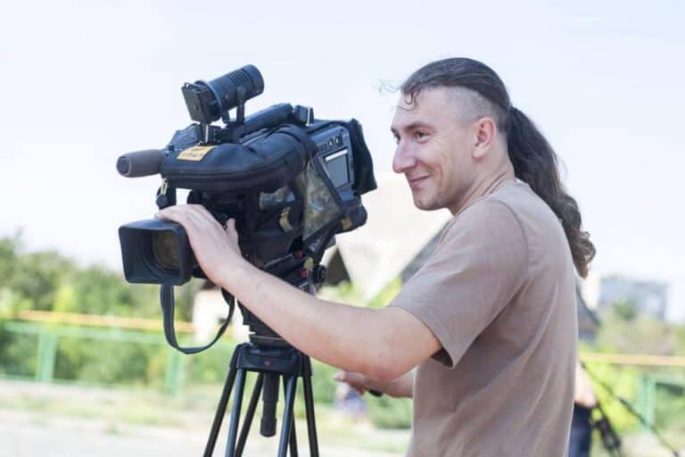 “Не бійся, я вічний!”: згадаймо телеоператора з Маріуполя Іллю Муравського, який загинув на фронті