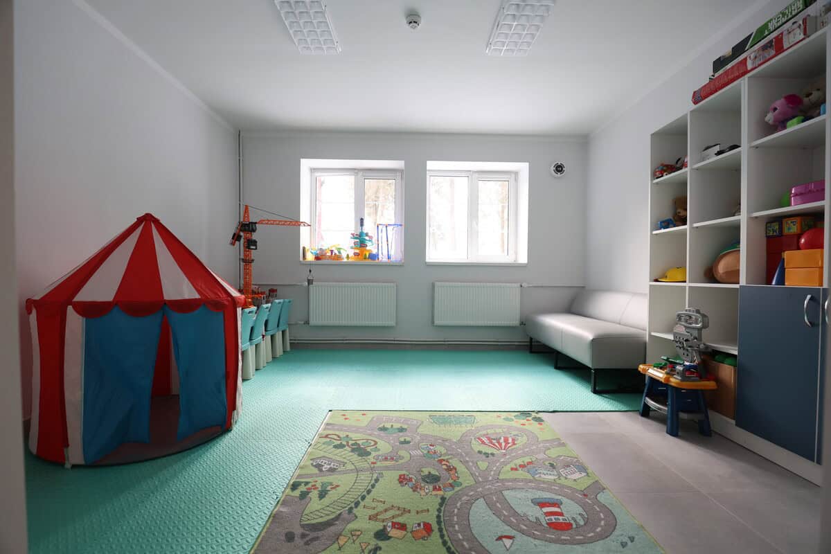 У Львові облаштували тимчасове житло для переселенців: які там умови