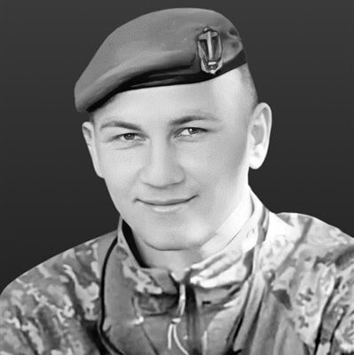 «Прикрыл собой побратима»: вспомним морского пехотинца Вячеслава Корсю, погибшего в Николаеве