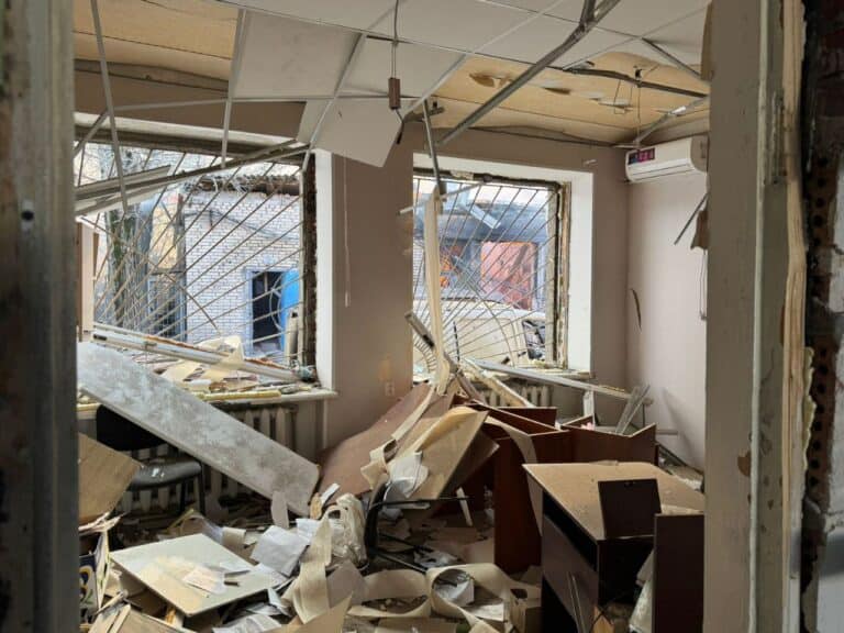 Российские военные ударили по Славянску из авиации — погибли мать и дочь, есть раненые