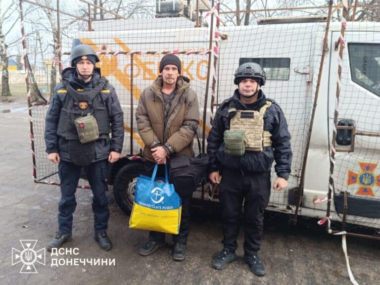 Из прифронтовой Дружковки эвакуировали еще 16 гражданских: среди них есть дети