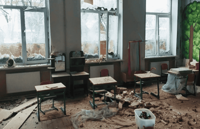 Сначала разрушить физически, а затем — идеологически: что делает Россия с образованием на временно оккупированных территориях (исследование)