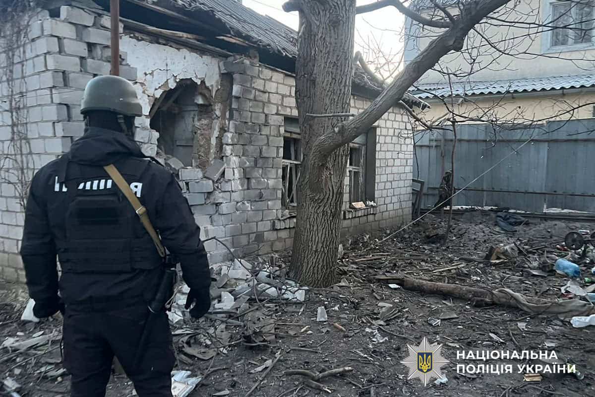 Авиаудар по Доброполью: разрушения и жертвы среди гражданских