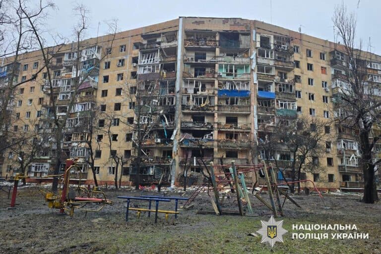 Погибли двое, ранены еще семеро гражданских из-за атак по Донетчине: как прошло 8 февраля в регионе (СВОДКА)