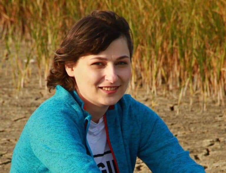 Любила рисование и велопрогулки: вспомним вебдизайнерку из Мариуполя Регину Акимушкину, умершую в блокаде