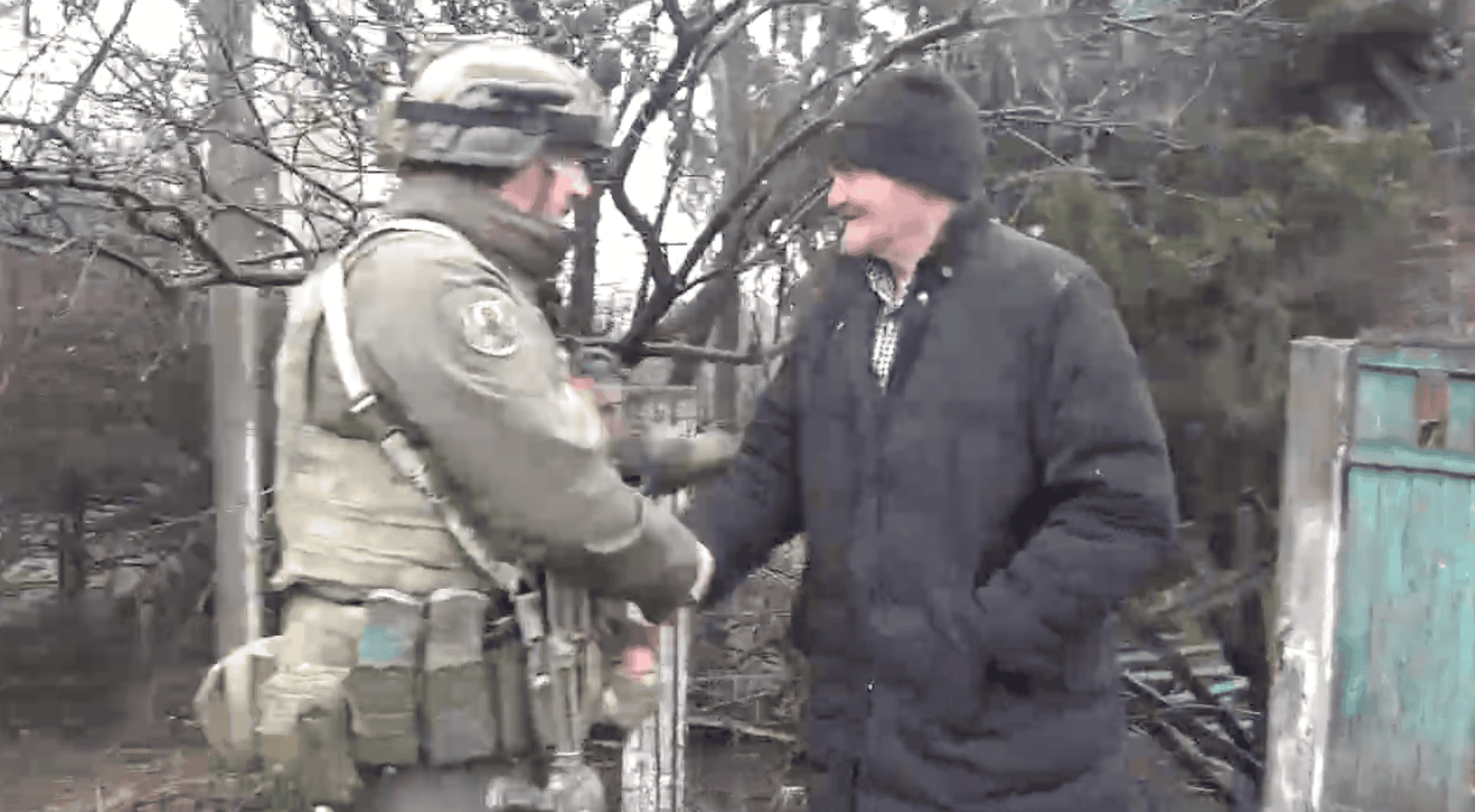 Росіяни публікують відео з Мирнограда: там нібито залишаються 1,6 тис. цивільних