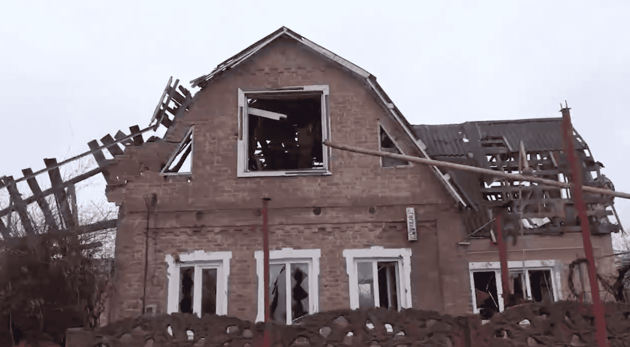 Росіяни публікують відео з Мирнограда: там нібито залишаються 1,6 тис. цивільних