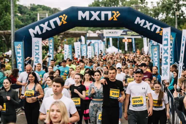 У серці Києва пройде благодійний забіг MHP Run4Victory: збираємо 5 млн на протезування захисників