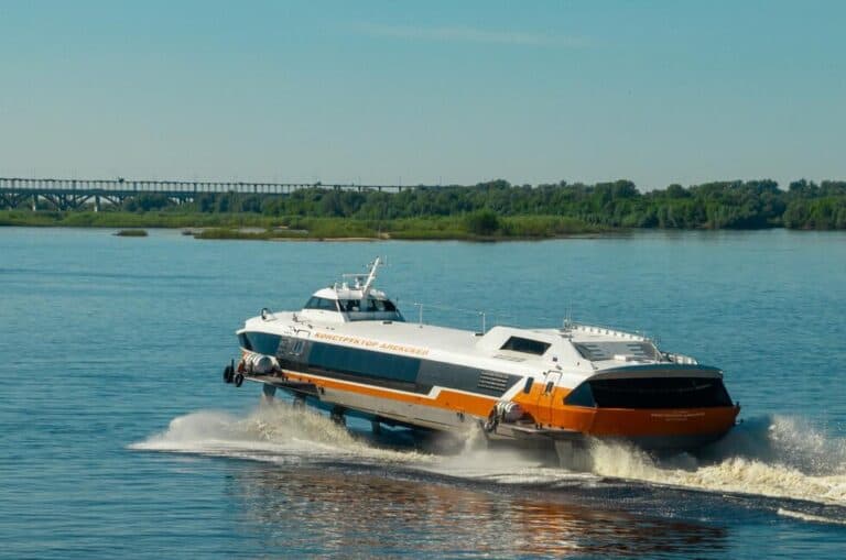 Россияне хотят наладить водное сообщение между Ростовом и оккупированным Мариуполем (исправлено)