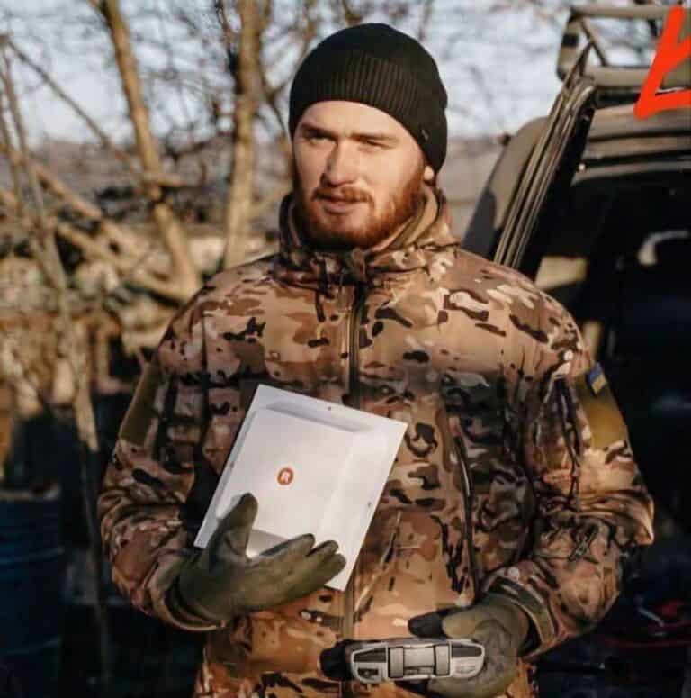 “Людина-позитив”, яка все вміла: вшануймо пам’ять нацгвардійця Артема Боброва