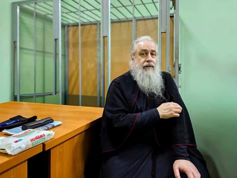 Розгляд справи намісника Святогірської лаври Арсенія перенесли, бо фігурант на лікуванні