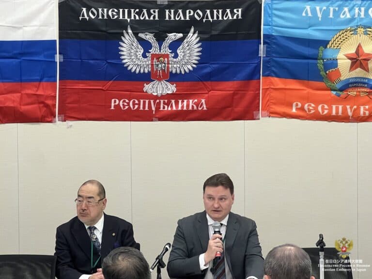 У парламенті Японії вивішували прапори Росії, “ДНР” та “ЛНР” і викладали причини “конфлікту” в Україні: що відомо