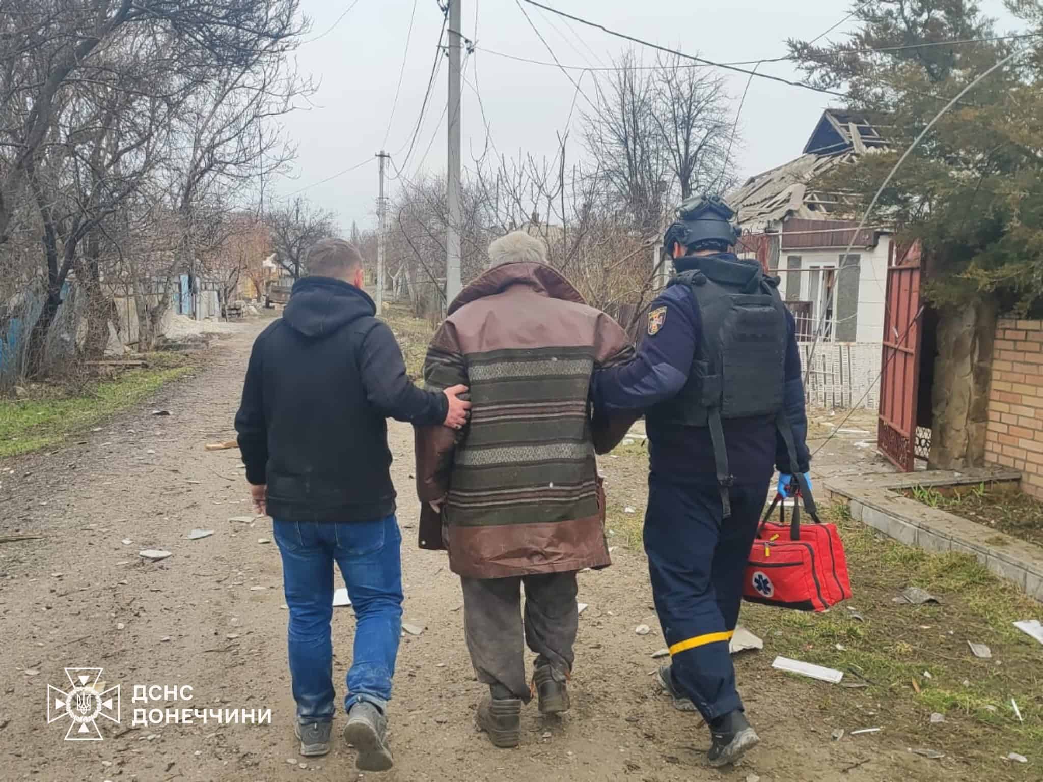 Росіяни завдали масованого авіаудару по приватному сектору Дружківки 24 березня: є загибла та поранений