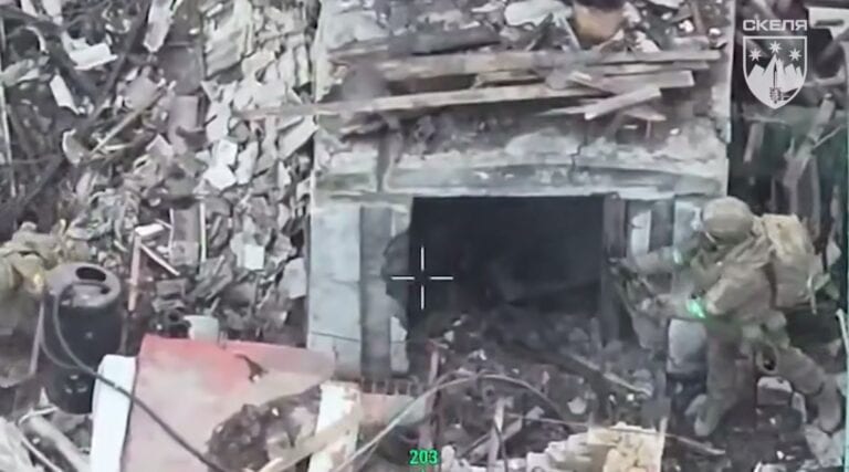 Полк «Скала» зачистил Миньковку Соледарской громады: накануне россияне сняли там видео с триколором