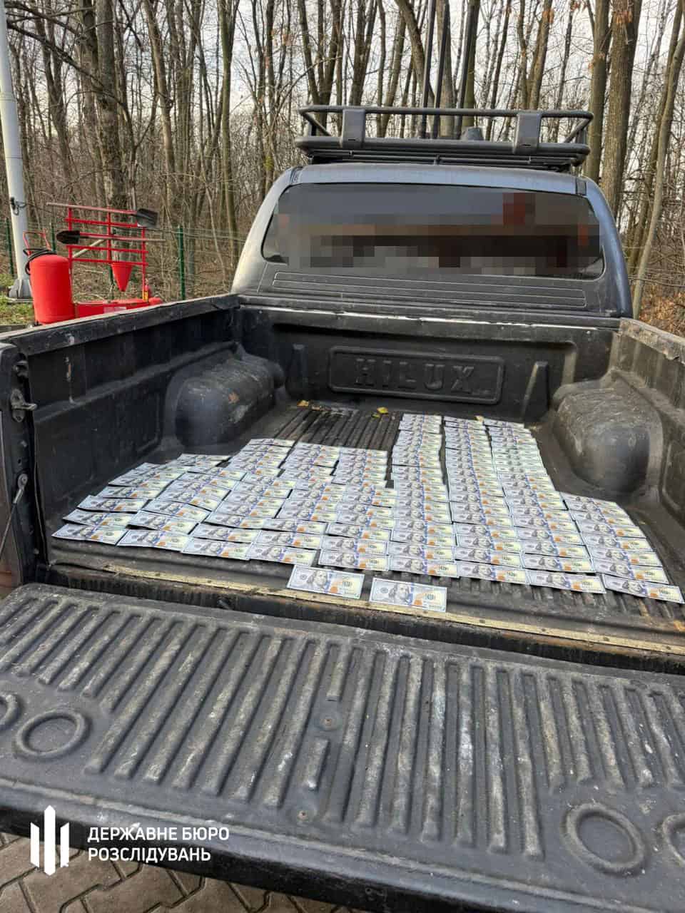 "За 12 тис. доларів обіцяв вивозити військових із частин": справу ексначальника ТЦК на Донеччині передали до суду