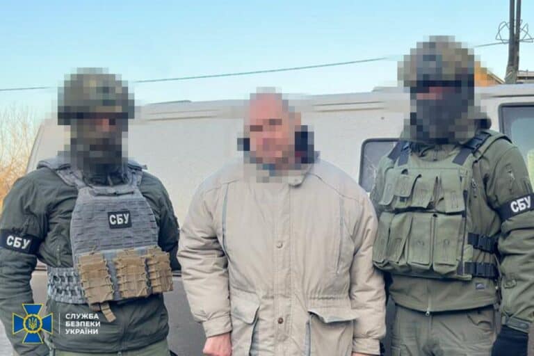 СБУ затримала жителя фронтового Добропілля: його підозрюють у наведенні російських ударів по ЗСУ