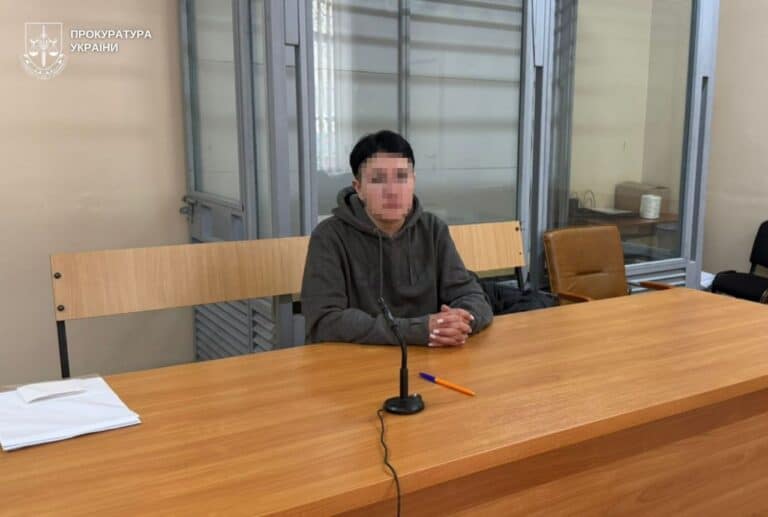 В Славянске задержали женщину, которая якобы планировала взорвать местное здание ТЦК и СП (детали)