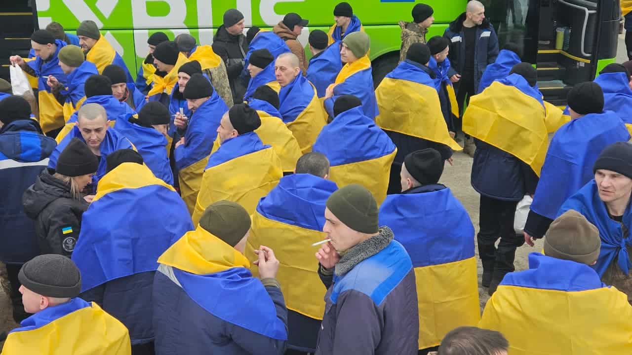 Україна та Росія провели новий обмін полоненими: додому повернули ще 200 громадян